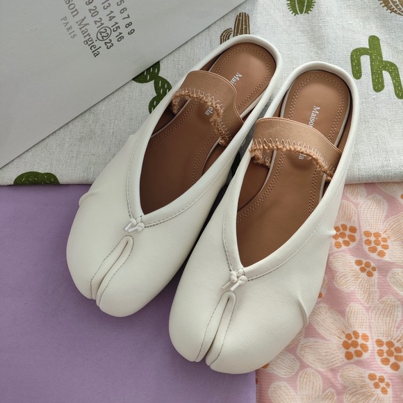 Maison Martin Margiela Shoes - Maison Martin Margiela White Tabi Slip-On Loafers with Tan Strap